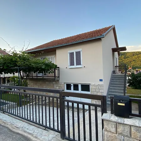 Jednosoban Siroki Brijeg